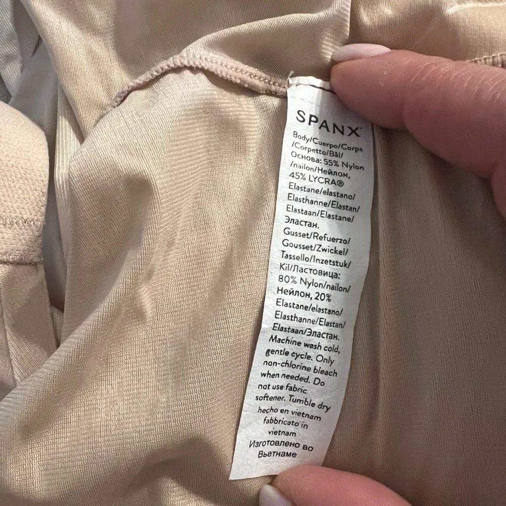 Spanx - Picture 5 of 5